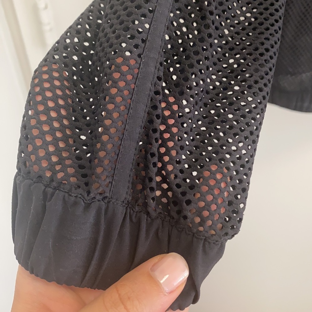 Mesh pullover - Picture 2 of 3